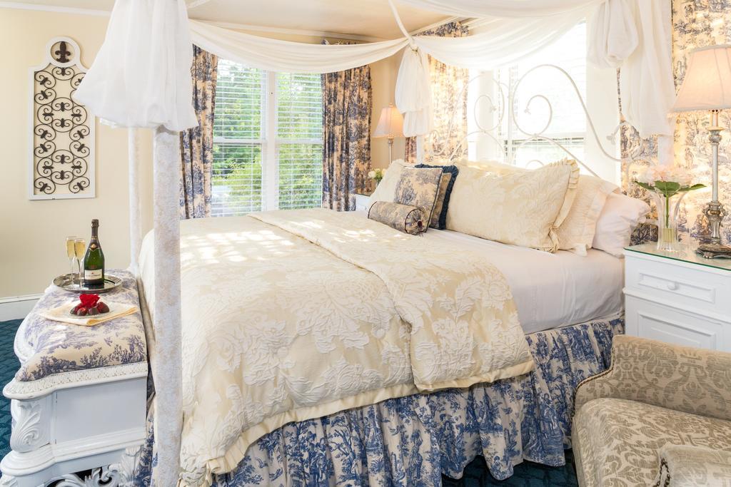 ニューバーン The Aerie Bed & Breakfast エクステリア 写真