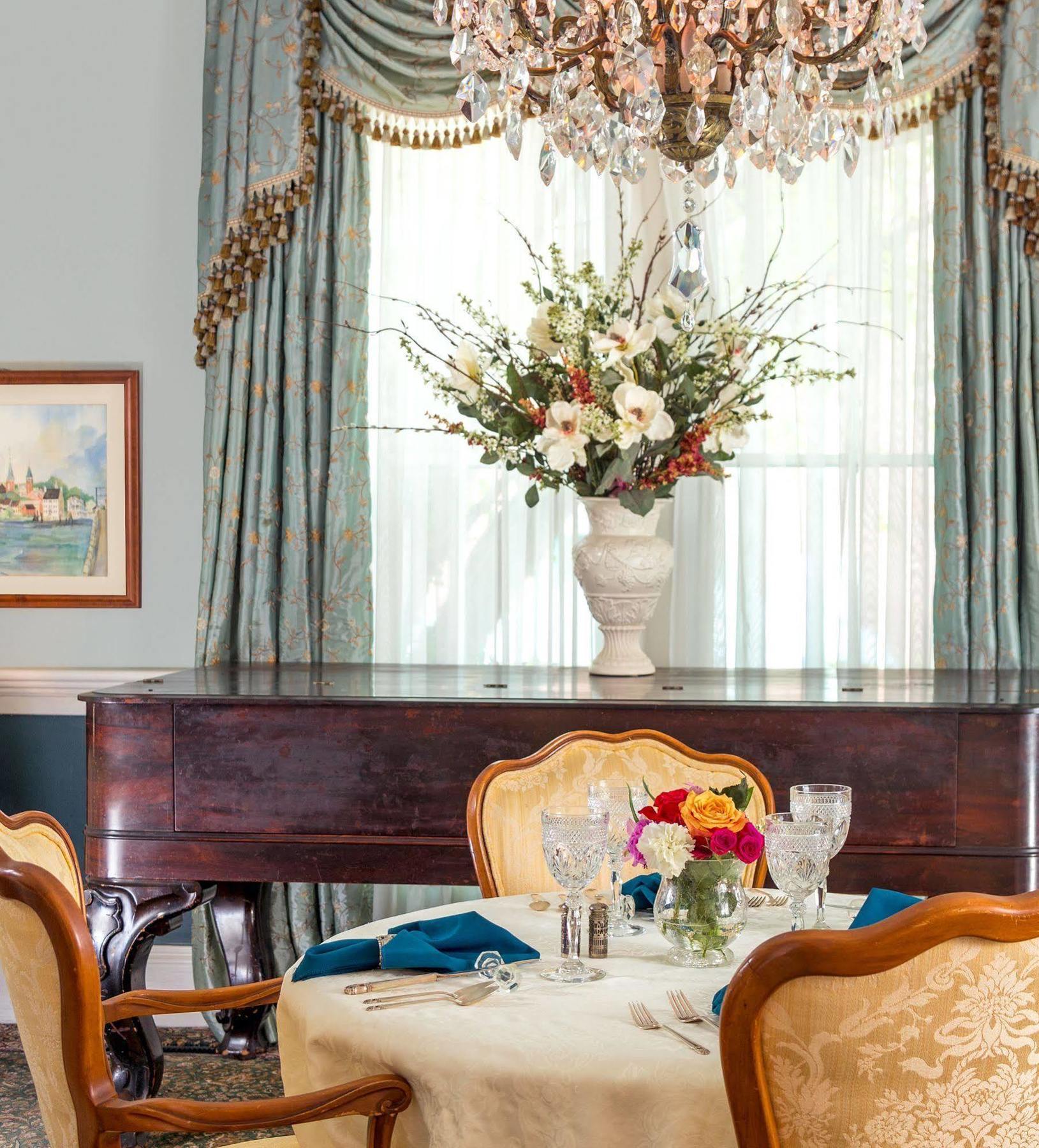 ニューバーン The Aerie Bed & Breakfast エクステリア 写真