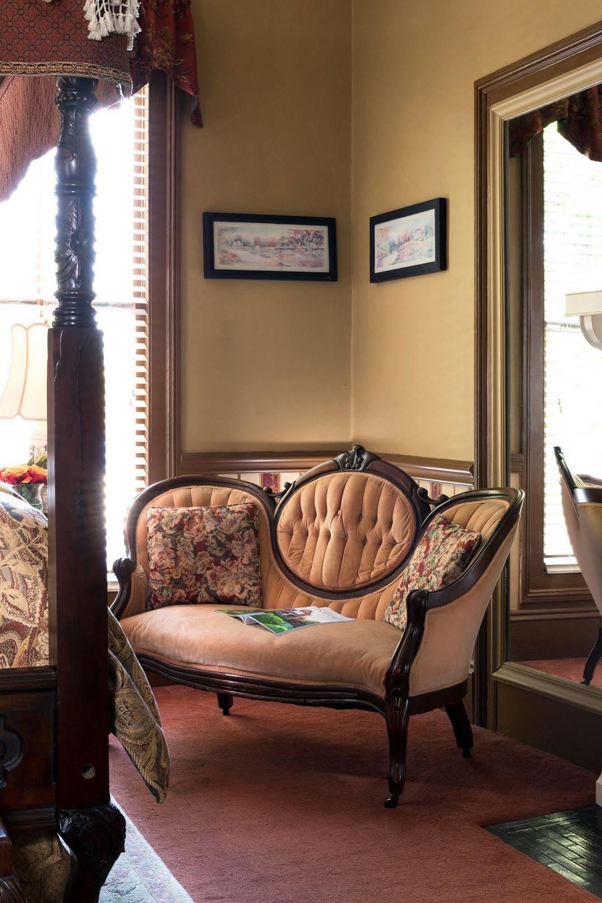 ニューバーン The Aerie Bed & Breakfast エクステリア 写真