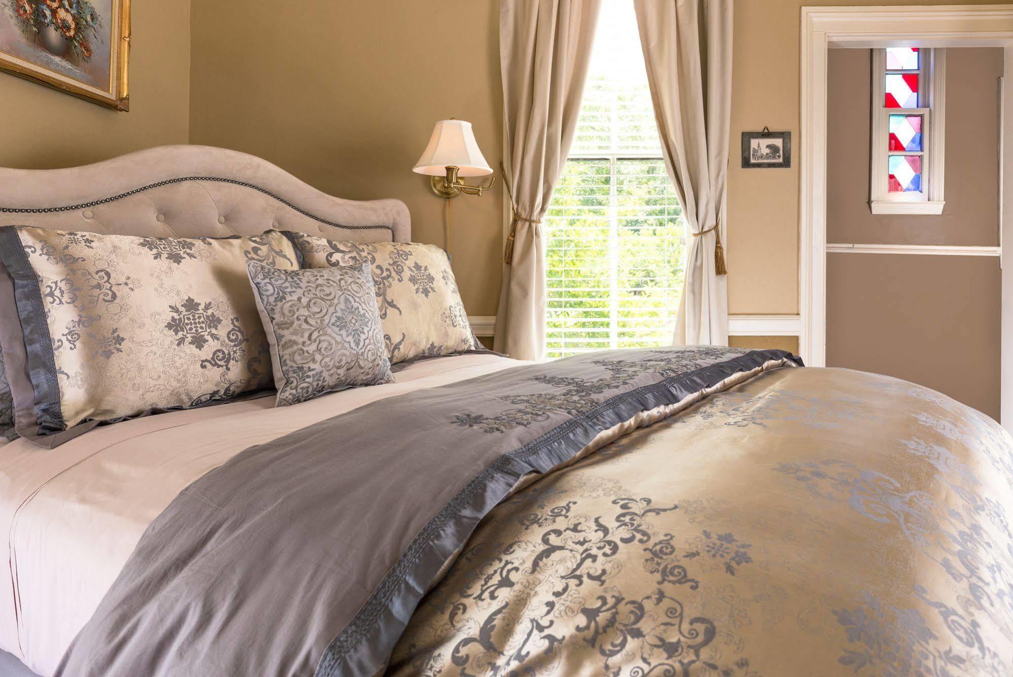 ニューバーン The Aerie Bed & Breakfast エクステリア 写真