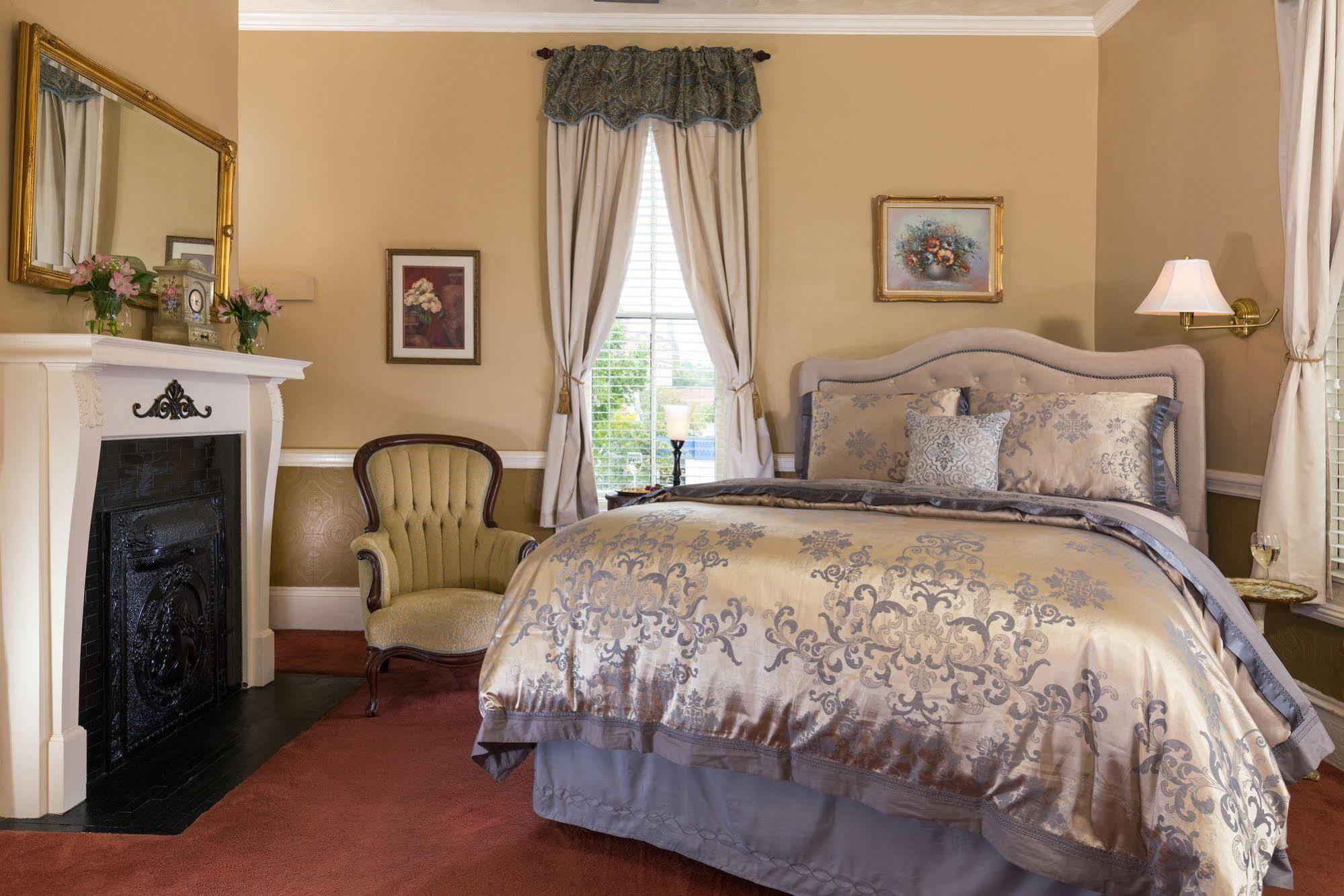 ニューバーン The Aerie Bed & Breakfast エクステリア 写真